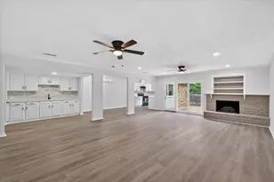 2106 Butterfield Trail, Grand Prairie, TX 75052 - Photo 19