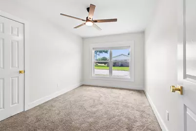 914 Vine Street, Euless, TX 76040 - Photo 25