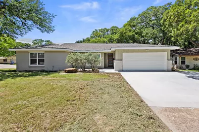 914 Vine Street, Euless, TX 76040 - Photo 1