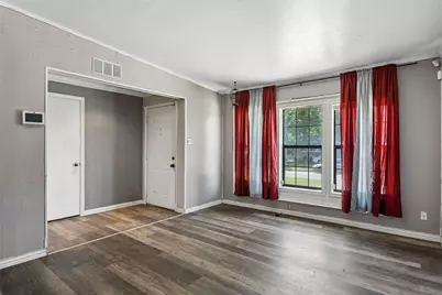 4613 Emerson Street, Fort Worth, TX 76119 - Photo 3