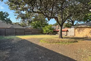 1946 Kensington Dr, Carrollton, TX 75007 - Photo 25