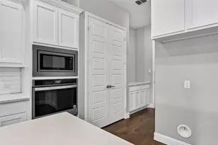 8938 Pancho Barnes Trl, Frisco, TX 75034 - Photo 15