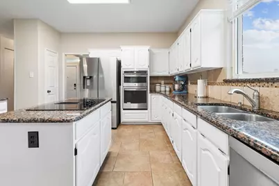 918 E Grubb Drive, Mesquite, TX 75149 - Photo 9