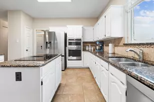 918 E Grubb Dr, Mesquite, TX 75149 - Photo 9