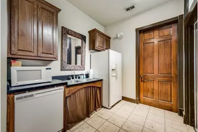112 E Main Street, Waxahachie, TX 75165 - Photo 23