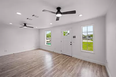 5225 Urbanview Street, Sansom Park, TX 76114 - Photo 7