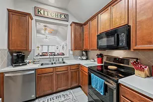 3505 Versante Dr, Bedford, TX 76021 - Photo 3