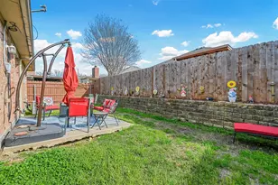 3505 Versante Dr, Bedford, TX 76021 - Photo 11