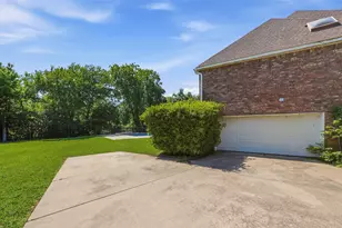 6713 Westbury Ct, Benbrook, TX 76132 - Photo 29