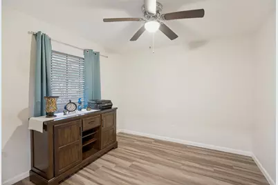 210 Northwood Drive, McKinney, TX 75071 - Photo 15