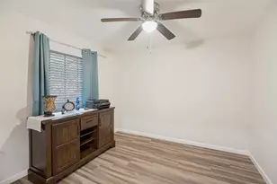210 Northwood Dr, McKinney, TX 75071 - Photo 15
