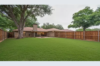 210 Northwood Drive, McKinney, TX 75071 - Photo 17