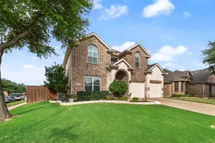 7071 Surfside Ln, Grand Prairie, TX 75054 - Photo 3
