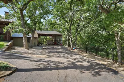 252 Hacienda Drive, Pottsboro, TX 75076 - Photo 7