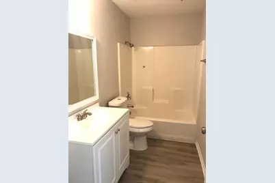 429 Signal Hill Court N, Fort Worth, TX 76112 - Photo 11