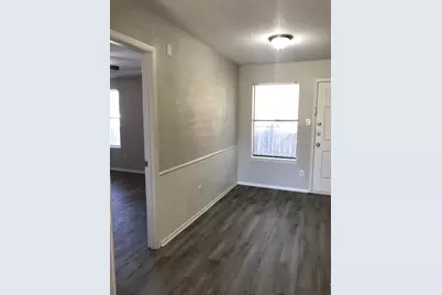 429 Signal Hill Court N, Fort Worth, TX 76112 - Photo 3
