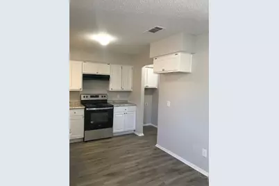 429 Signal Hill Court N, Fort Worth, TX 76112 - Photo 7