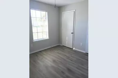429 Signal Hill Court N, Fort Worth, TX 76112 - Photo 13
