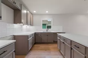 1404 E Baltimore Ave, Fort Worth, TX 76104 - Photo 9