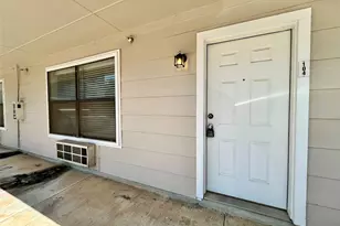 701 W Sycamore St, Denton, TX 76201 - Photo 3