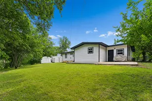 1106 E Strong Pkwy, Grand Prairie, TX 75050 - Photo 23