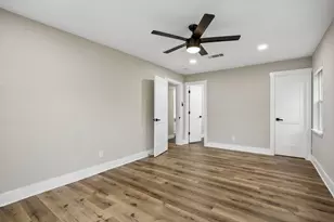 8635 Strathmore Dr, Dallas, TX 75238 - Photo 13