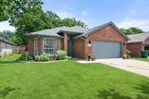 4220 Maryanne Pl, Haltom City, TX 76137 - Photo 39