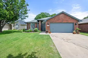 4220 Maryanne Pl, Haltom City, TX 76137 - Photo 33