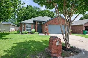 4220 Maryanne Pl, Haltom City, TX 76137 - Photo 33