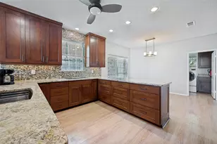 1818 Haydenbend Cir, Grapevine, TX 76051 - Photo 7