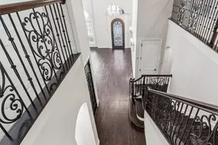 9131 Cochran Bluff Ln, Dallas, TX 75220 - Photo 29
