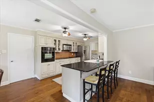 7200 Tamarack Rd, Benbrook, TX 76116 - Photo 11