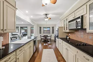7200 Tamarack Rd, Benbrook, TX 76116 - Photo 13