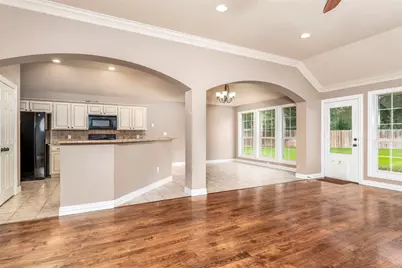2403 Casey Court, Arlington, TX 76013 - Photo 9
