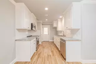 714 Rolling Terrace Cir, Granbury, TX 76049 - Photo 11