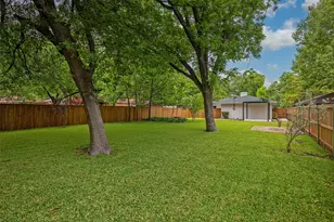 10817 Caprock Cir, Dallas, TX 75218 - Photo 37