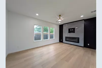 2404 56th Street, Dallas, TX 75241 - Photo 11