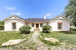 4801 Fireside Ct, Granbury, TX 76049 - Photo 3