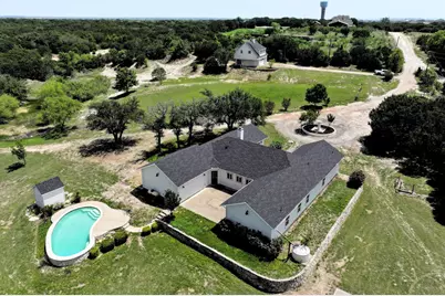 4801 Fireside Court, Granbury, TX 76049 - Photo 25