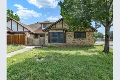 7419 Lemonwood Lane, Fort Worth, TX 76133 - Photo 1