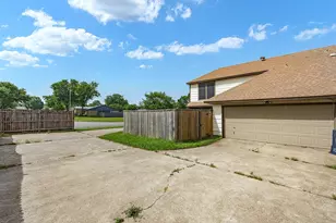 7419 Lemonwood Ln, Fort Worth, TX 76133 - Photo 37