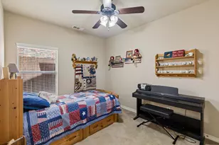 12548 Saratoga Springs Cir, Fort Worth, TX 76244 - Photo 23
