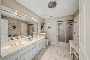 1810 Lakeside Dr, Arlington, TX 76013 - Photo 17