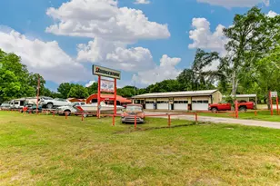 59 Shawnee Trail, Whitesboro, TX 76273 - Photo 1