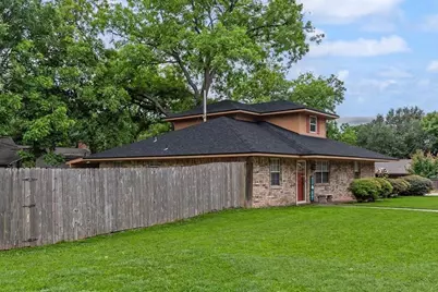 314 Fairfield Street, Gainesville, TX 76240 - Photo 3