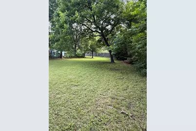 1713 Denver Avenue, Fort Worth, TX 76164 - Photo 1