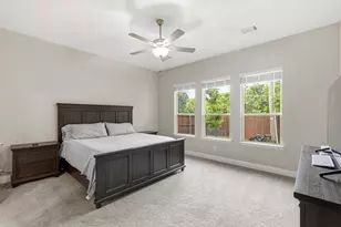 943 Richard Pittmon Dr, DeSoto, TX 75115 - Photo 11