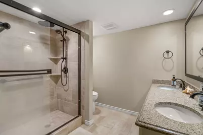 2930 Peninsula Drive, Grapevine, TX 76051 - Photo 23