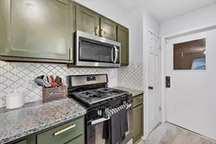 449 Irene St, Burleson, TX 76028 - Photo 9