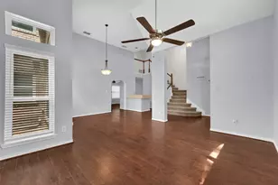 340 Clayton St, Grand Prairie, TX 75052 - Photo 5